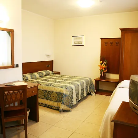 Hotel Tiziana-3